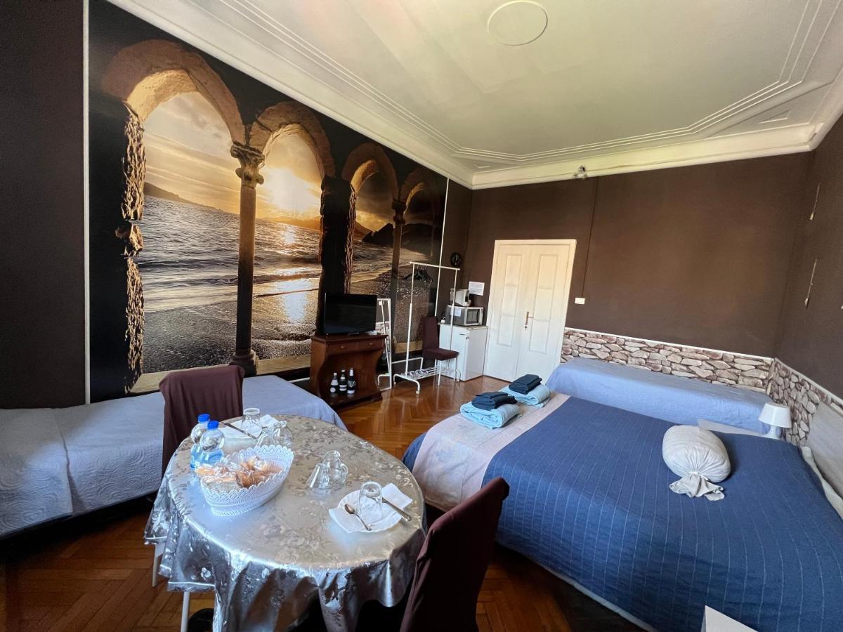 B&B Piazza Della Vittoria Генуа Екстериор снимка