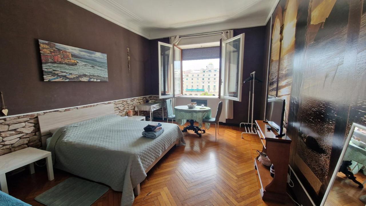 B&B Piazza Della Vittoria Генуа Екстериор снимка