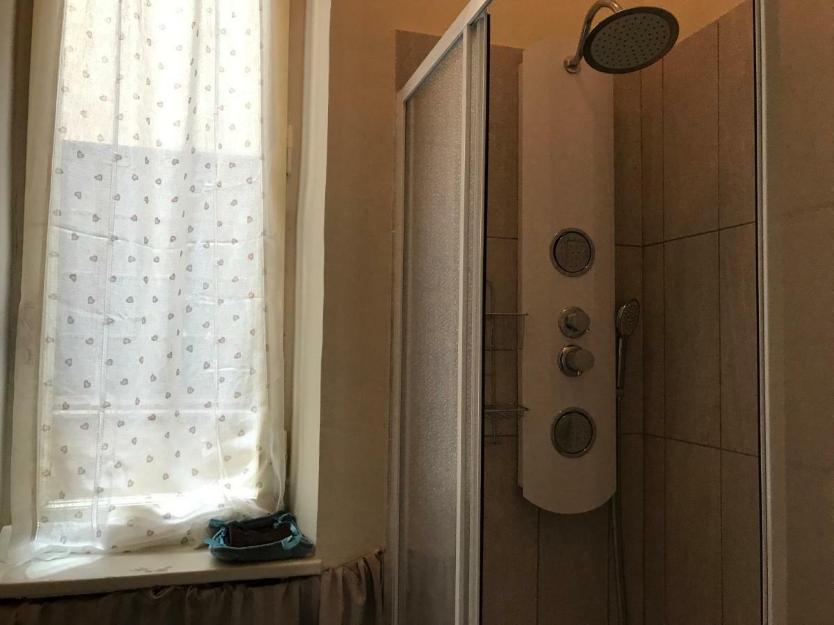 B&B Piazza Della Vittoria Генуа Екстериор снимка